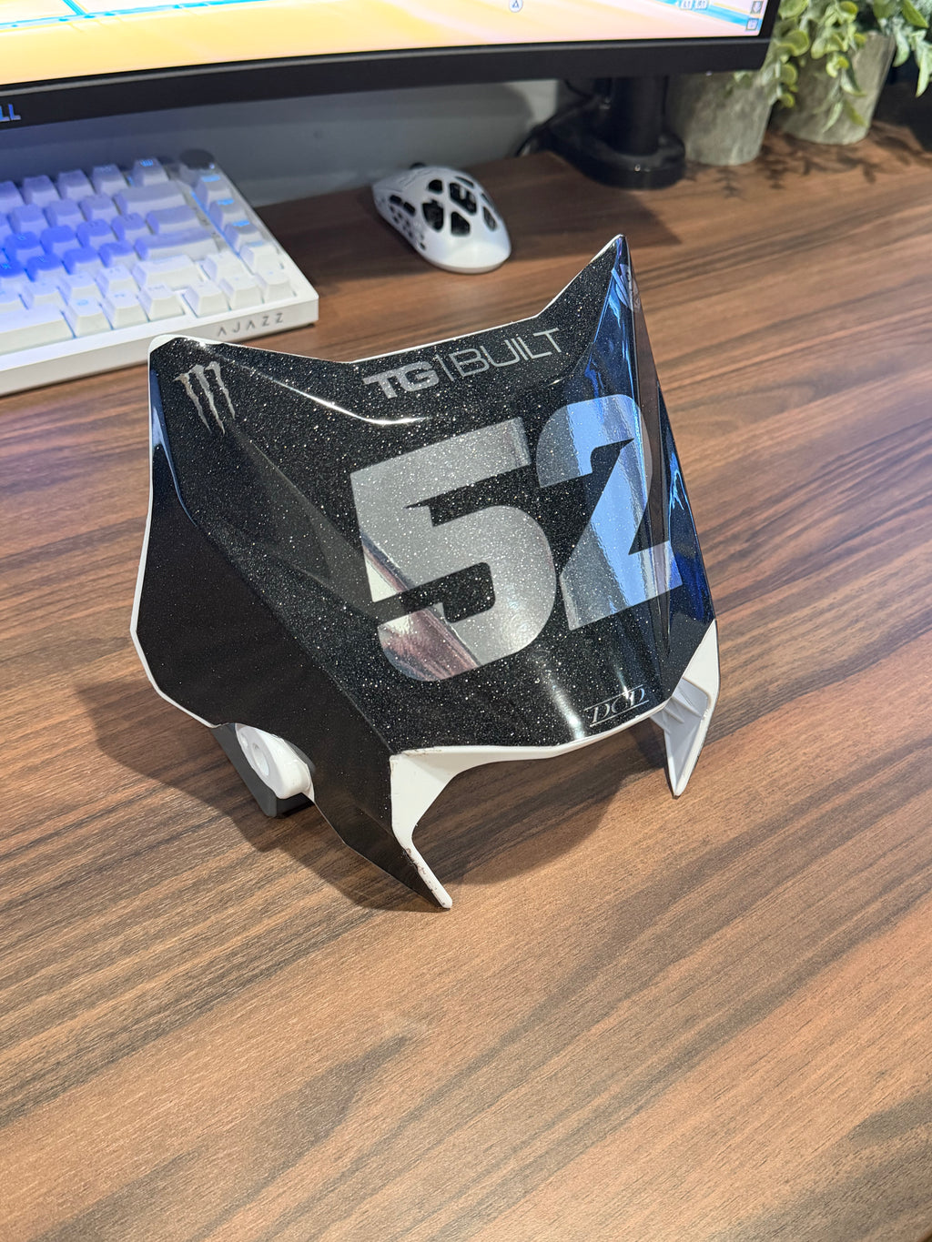 Ultra Bee Plate Decal